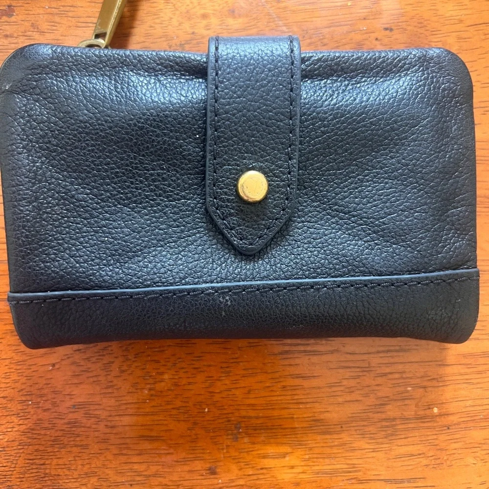 Fossil Lainie Multifunction Black Pebbled Leather Wallet - Picture 2 of 8